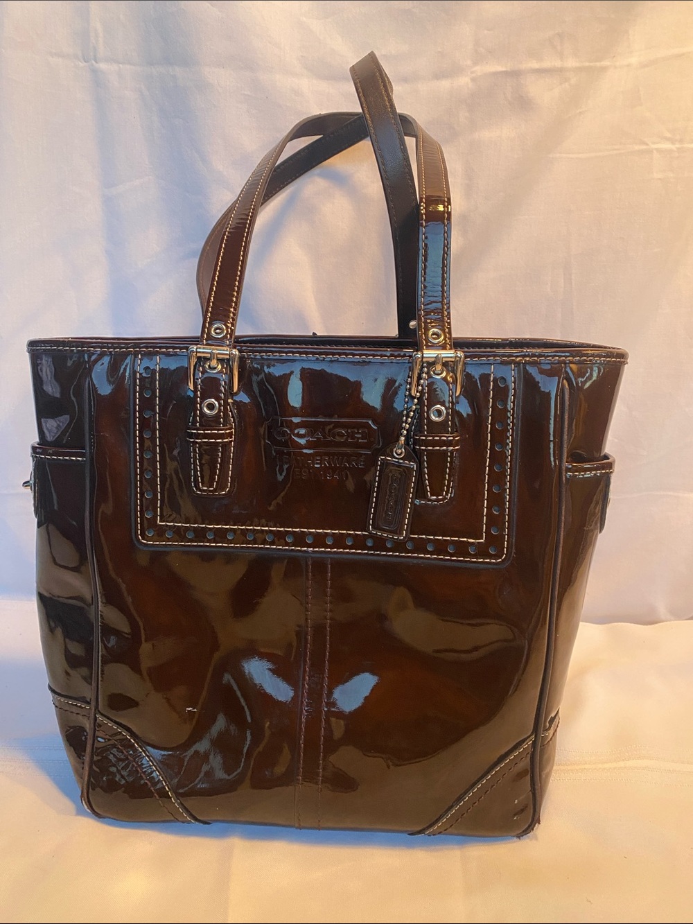 Coach F11519 Hampton Gallery Brown Patent Leather Shoulder Bag Purse Tote